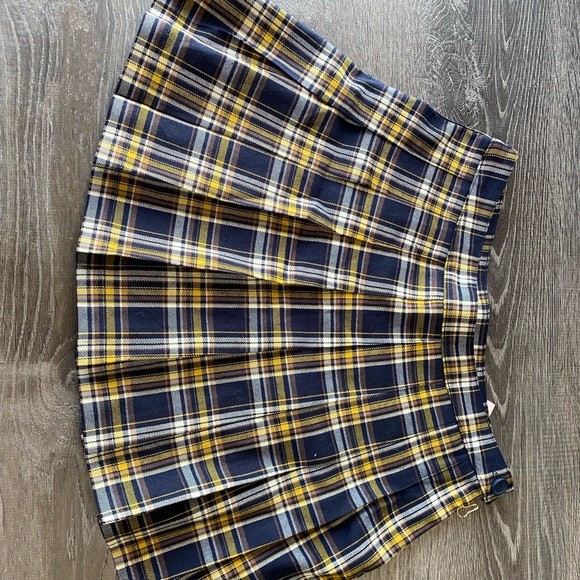 Forever 21 plaid skirt 11 - Picture 2 of 4